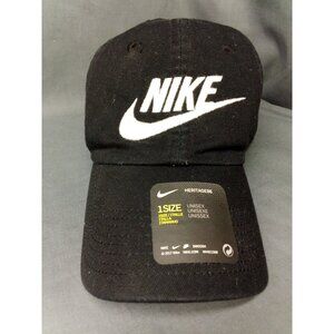 Nike Club Pro Cap Strapback Cap Hat Size M/L Adult White NEW WITH TAGS!